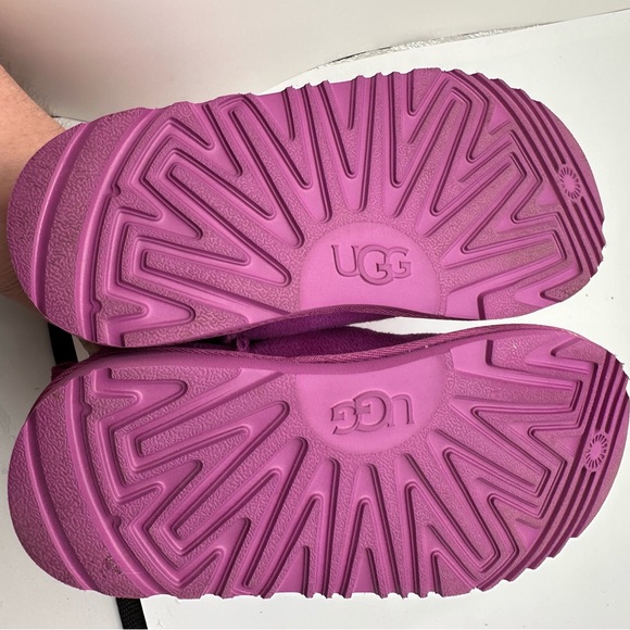 UGG Classic Ultra Mini Suede Boots Size 1 Sunburst - Picture 9 of 9